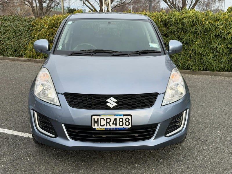 2014 Suzuki Swift, photo 2