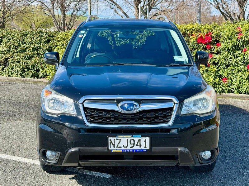 2012 Subaru Forester 4WD ECONOMICAL AUTO SUV, photo 3