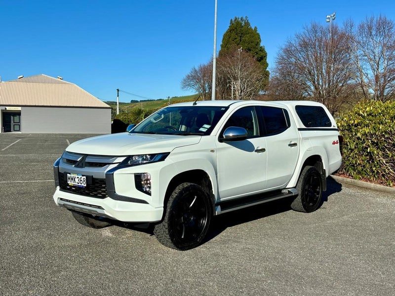 2019 Mitsubishi Triton GLXR, photo 3