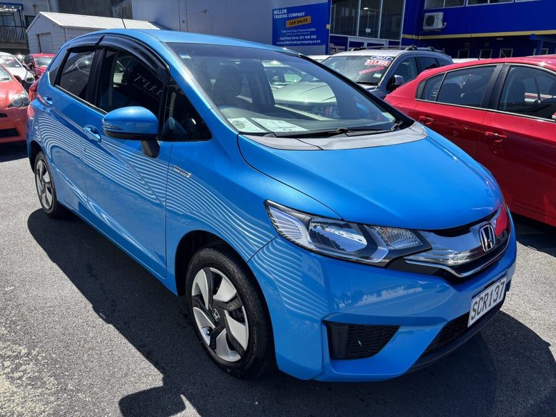 2013 Honda Fit Jazz Hybrid, photo 2