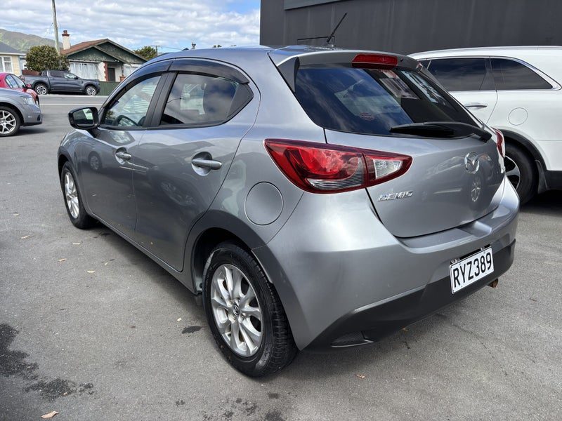 2015 Mazda Demio, photo 2
