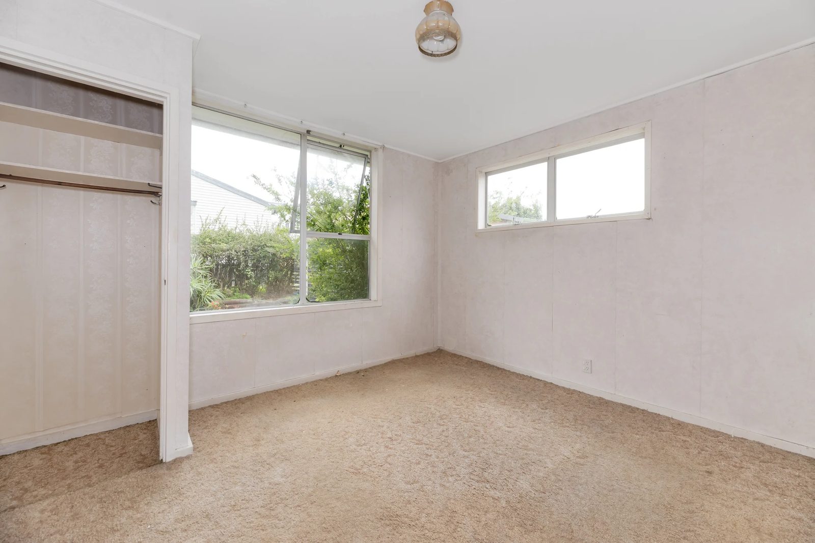 18 Taratoa Street, Point England, photo 14