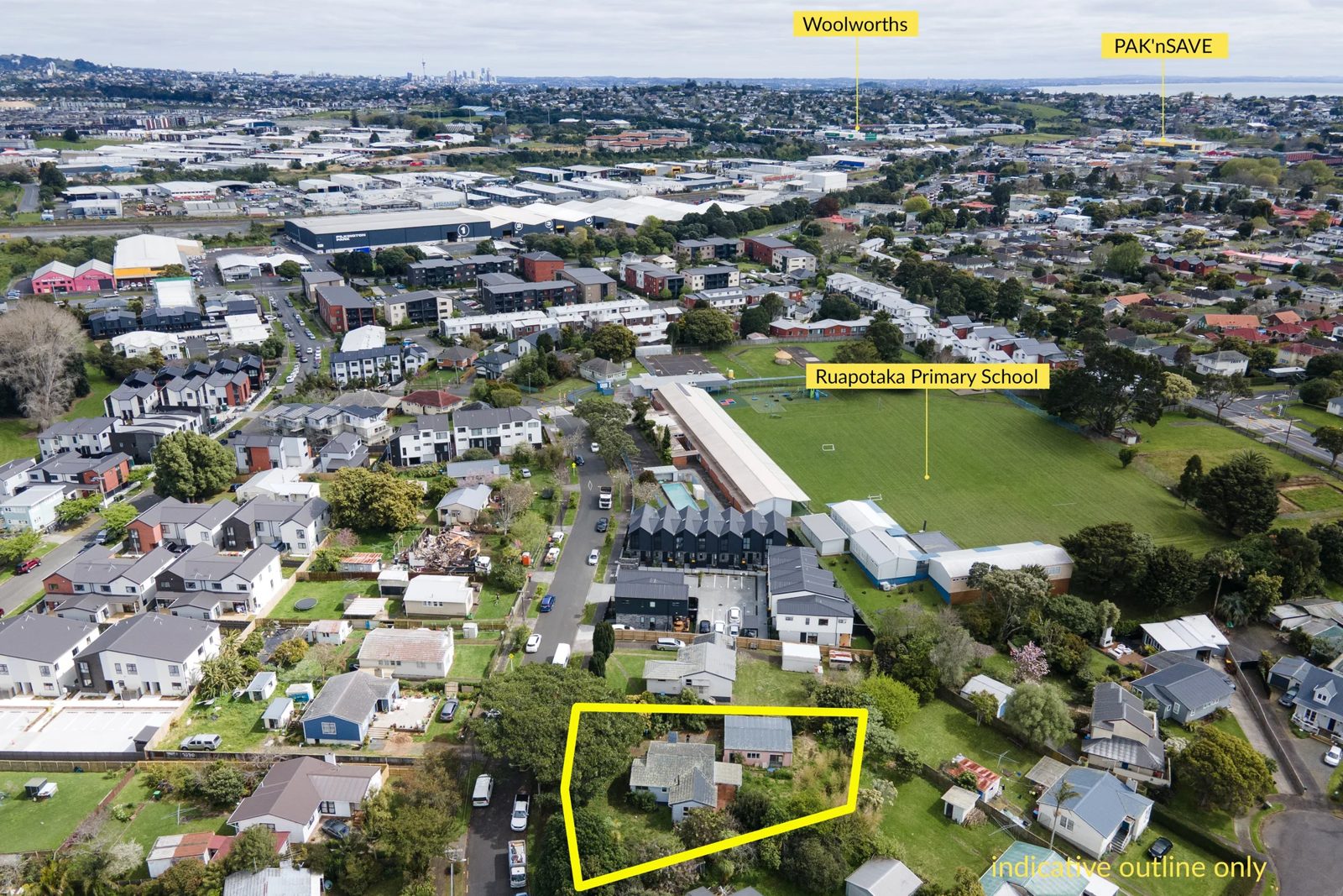 18 Taratoa Street, Point England, photo 8