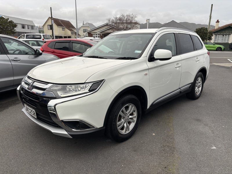 2015 Mitsubishi Outlander Ls