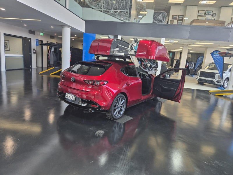 2024 Mazda 3 Gtx, photo 2