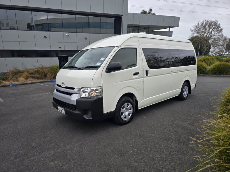 2018 Toyota Hiace Zx Td, photo 2