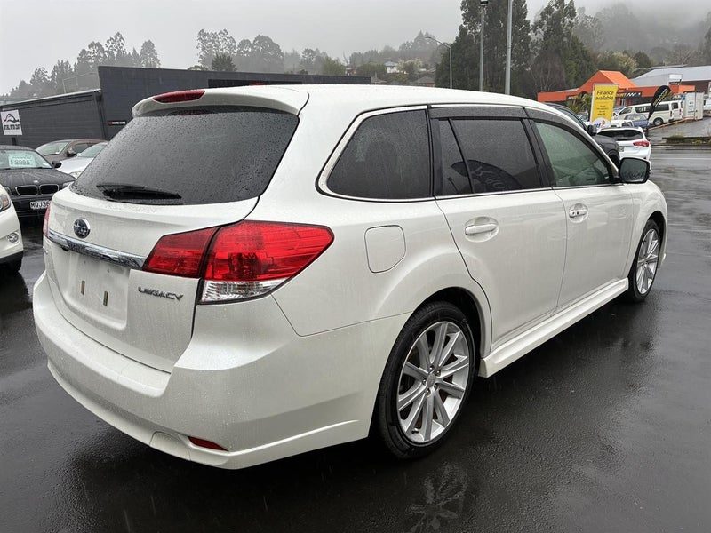 2012 Subaru Legacy Wagon, photo 3