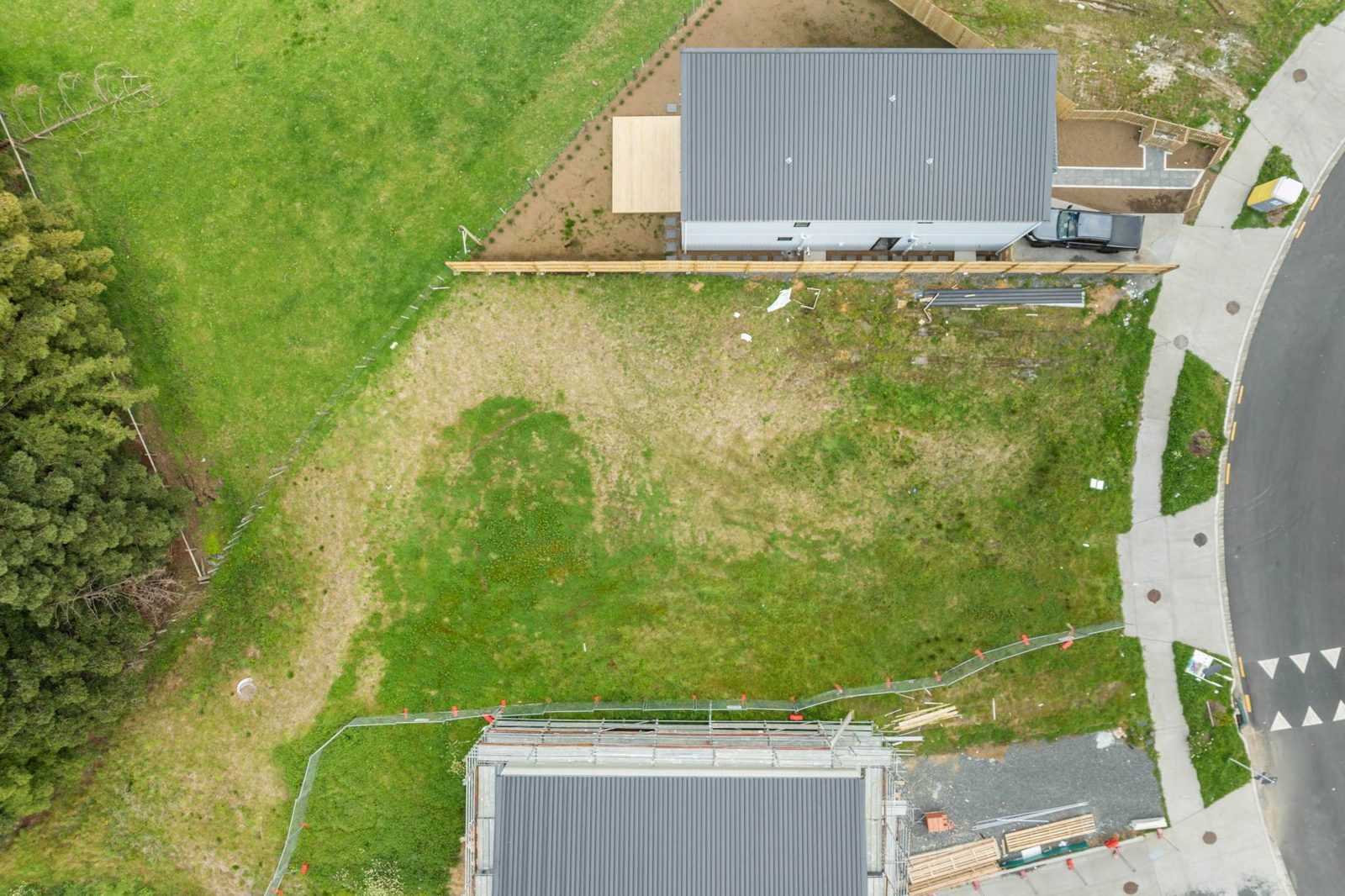 27&29 Waipaheke Crescent, Karaka, photo 2
