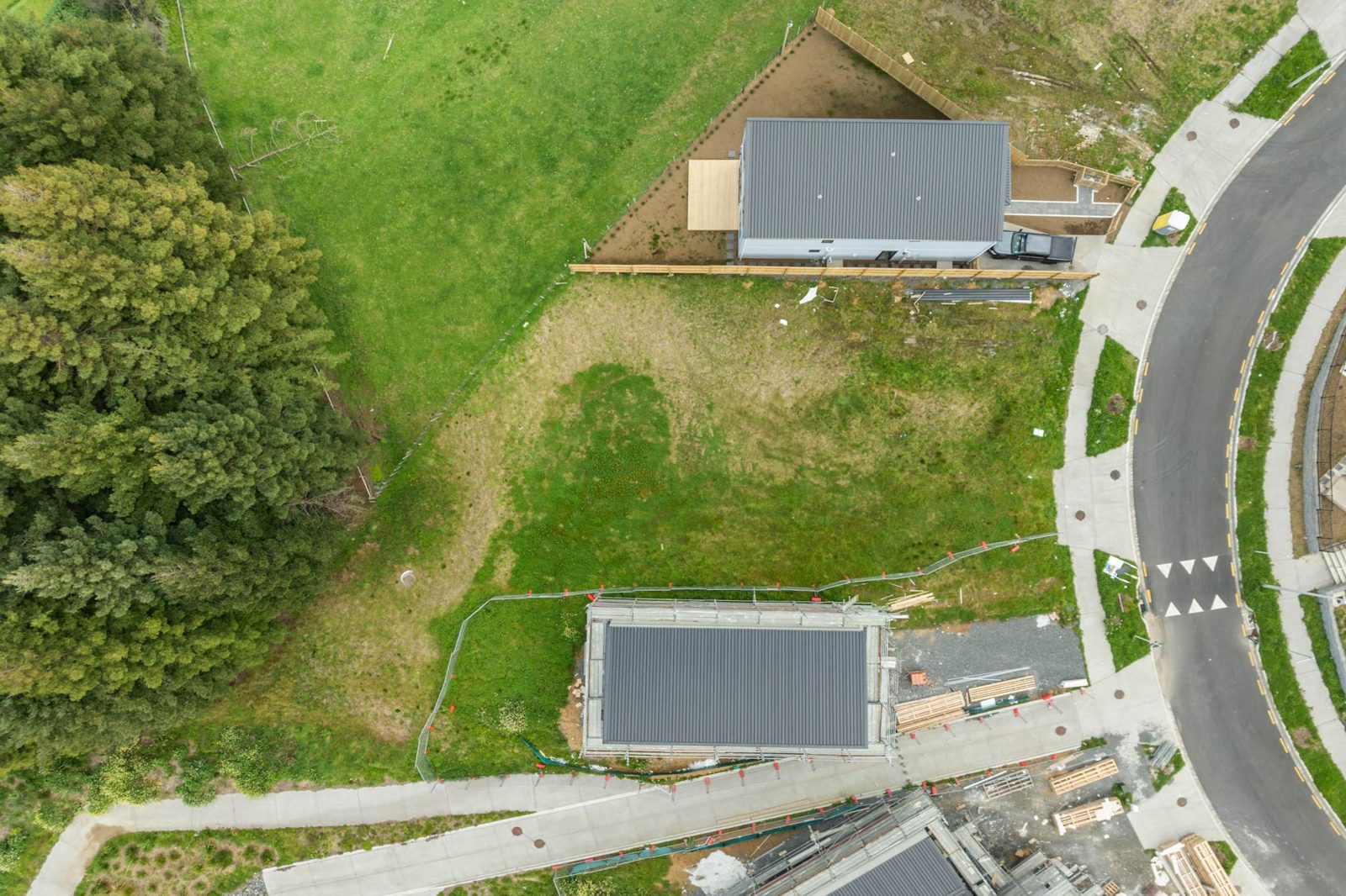 27&29 Waipaheke Crescent, Karaka, photo 3