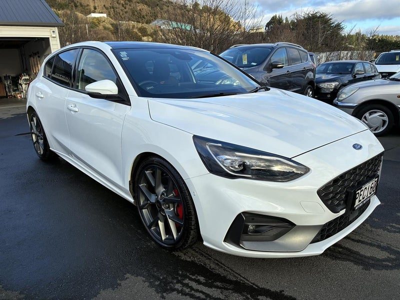 2022 Ford Focus ST 2.3P/7AT, photo 2