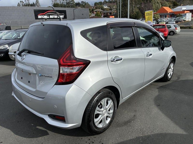 2017 Nissan Note E-POWER X, photo 3