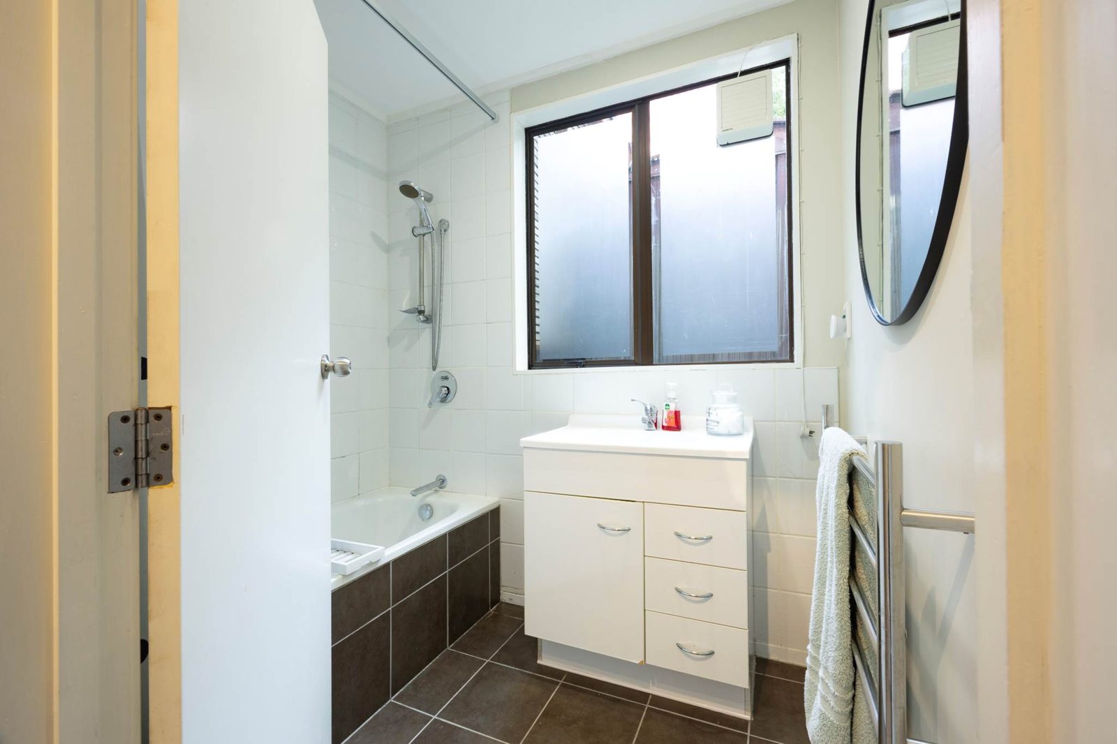 1/113 Daffodil Street, Titirangi, photo 11
