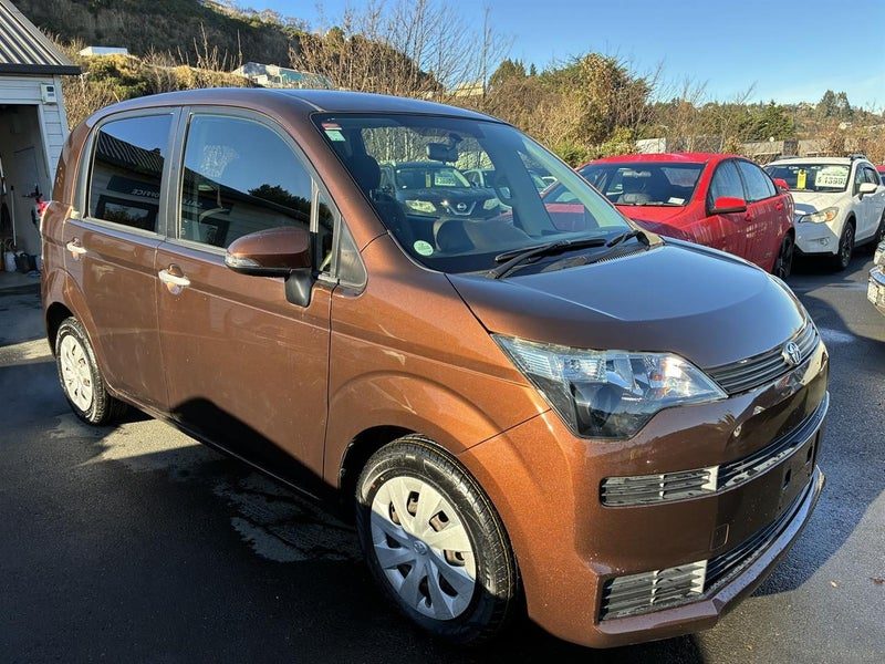 2013 Toyota Spade F