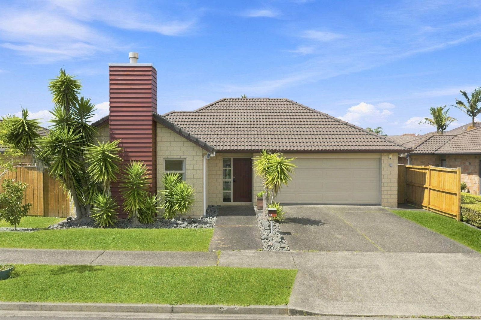 34 Topland Drive, Flat Bush, photo 1