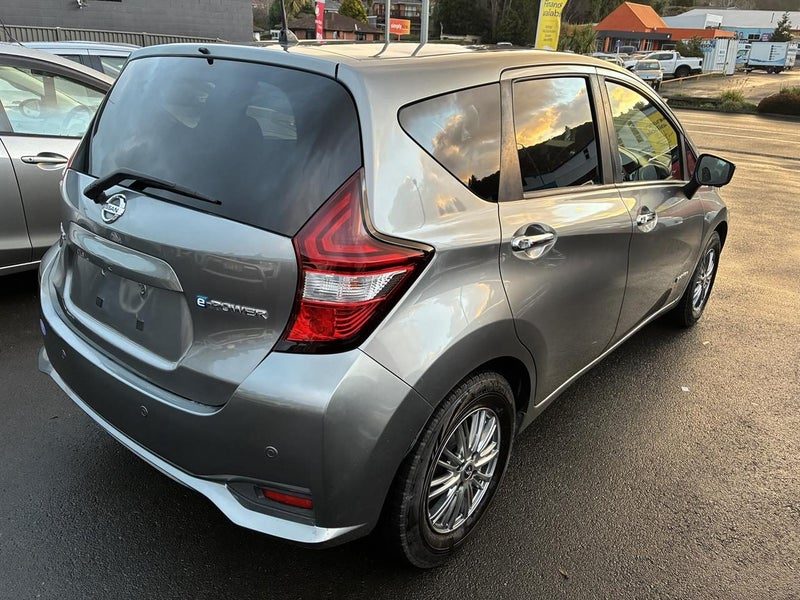 2017 Nissan Note E-POWER X, photo 3