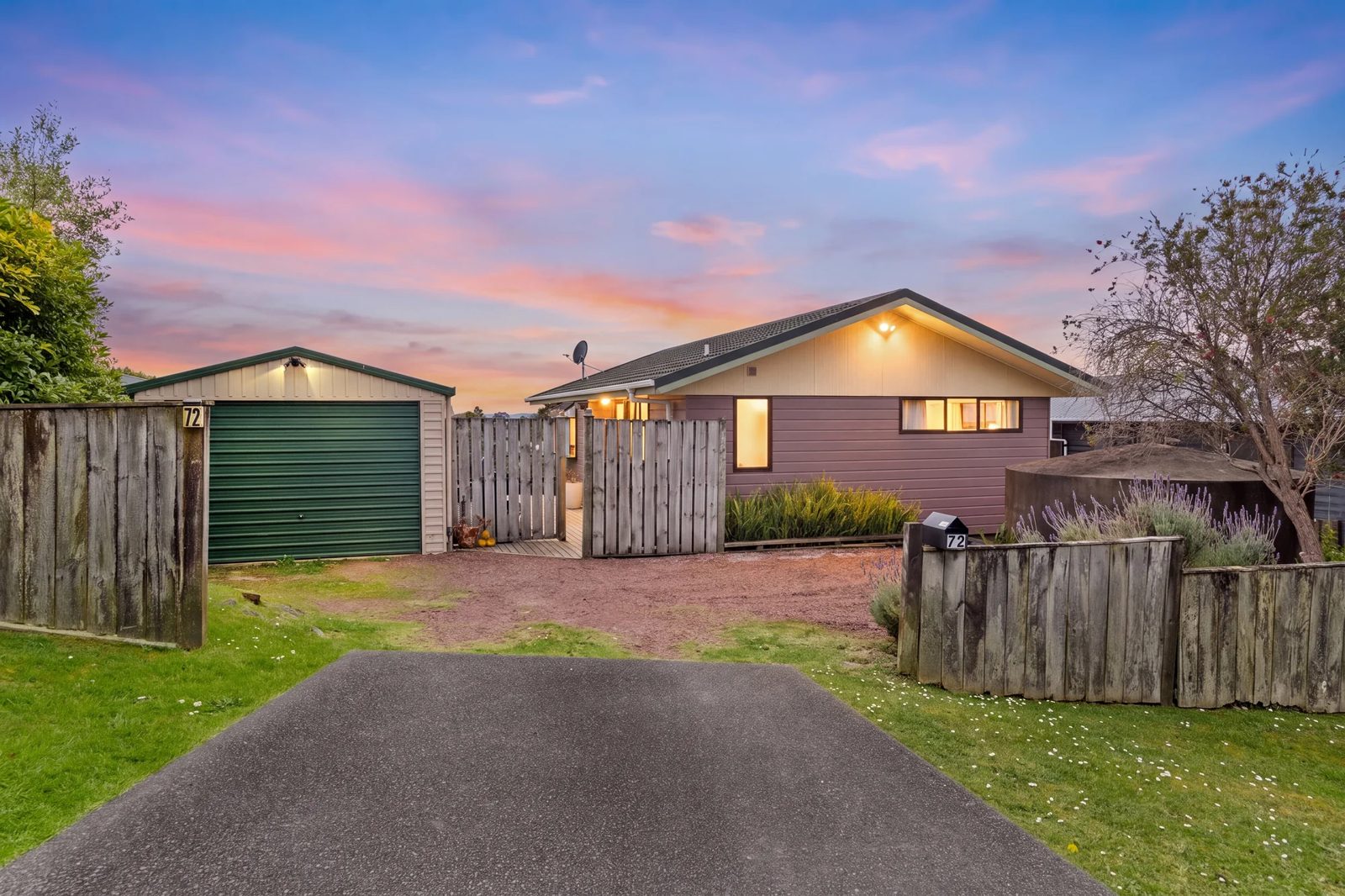 72 Brightside Road, Stanmore Bay, photo 1