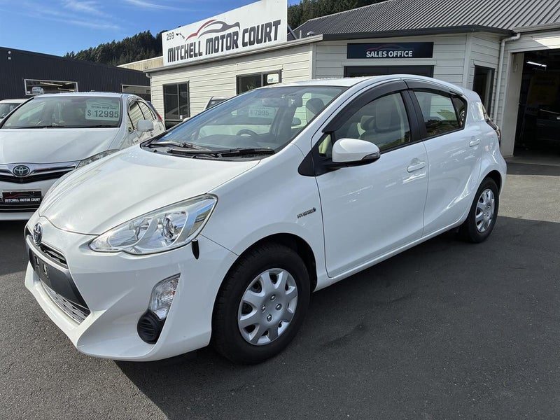 2015 Toyota Aqua L
