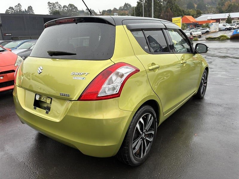 2015 Suzuki Swift 5D STYLE - DJE, photo 3