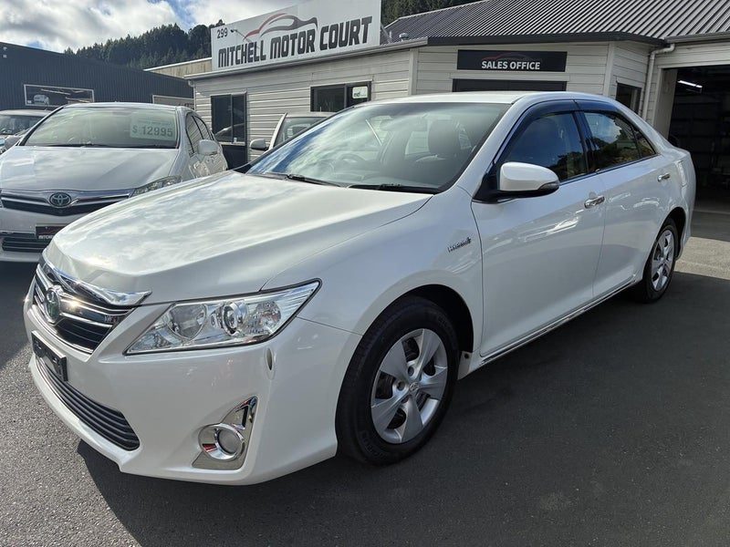 2013 Toyota Camry 4D HYBRID