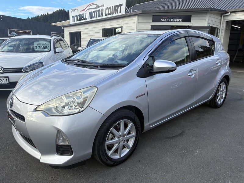 2013 Toyota Aqua S