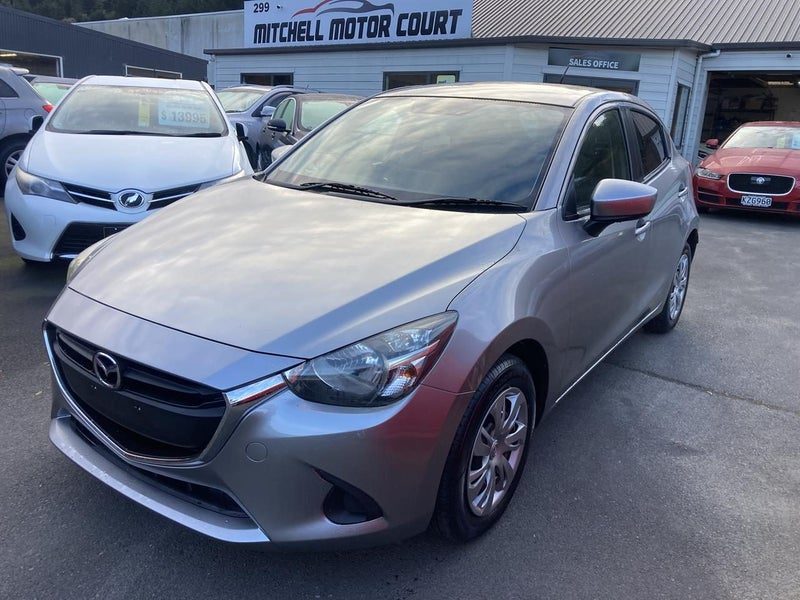 2015 Mazda Demio 13C, photo 2