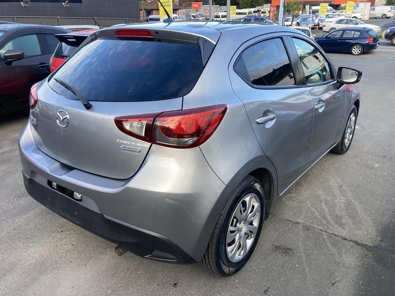 2015 Mazda Demio 13C, photo 3