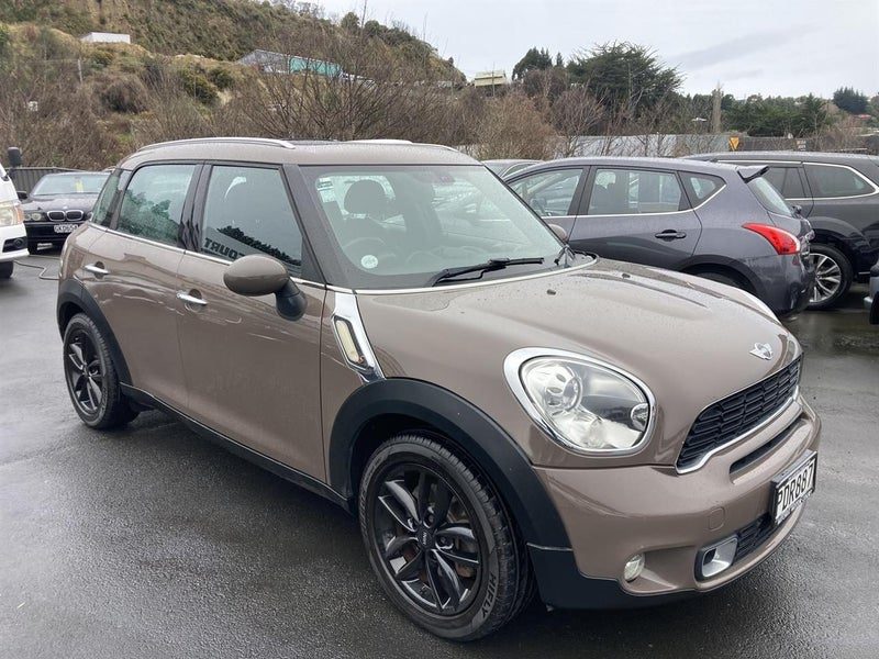 2012 MINI Cooper S, photo 2