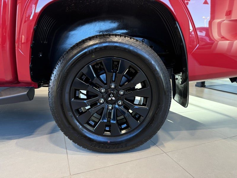 2026 Mitsubishi Triton DC WS 2.4D GLXR 4WD 6AT, photo 3