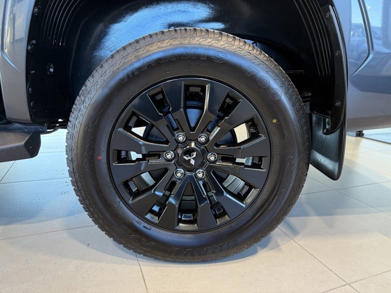 2026 Mitsubishi Triton DC WS 2.4D GLXR 4WD 6AT, photo 3