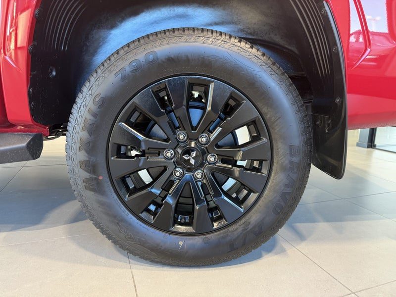 2026 Mitsubishi Triton DC WS 2.4D GLXS 4WD 6AT, photo 3