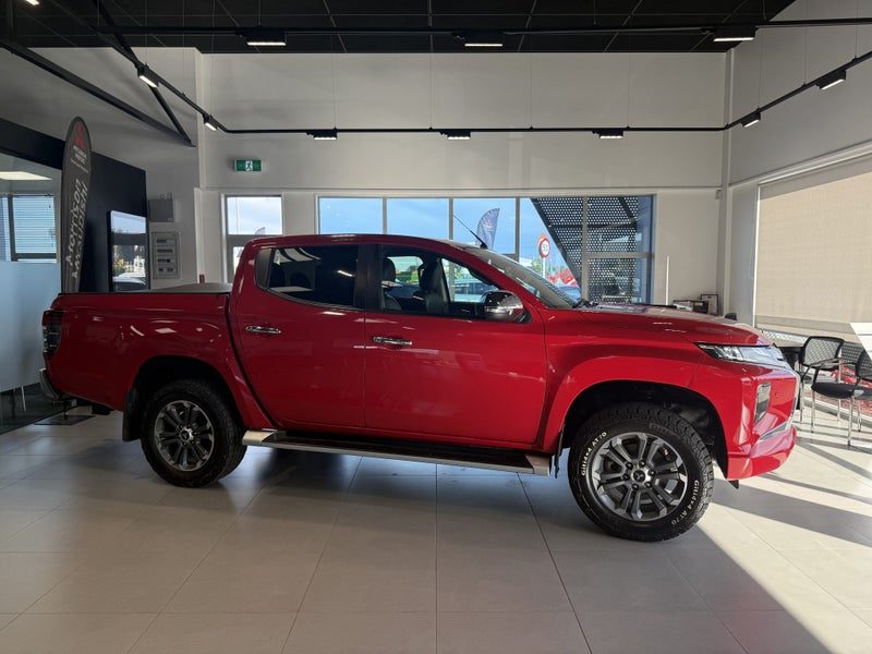 2020 Mitsubishi Triton DC VRX 4WD 6AT 2.4D, photo 2
