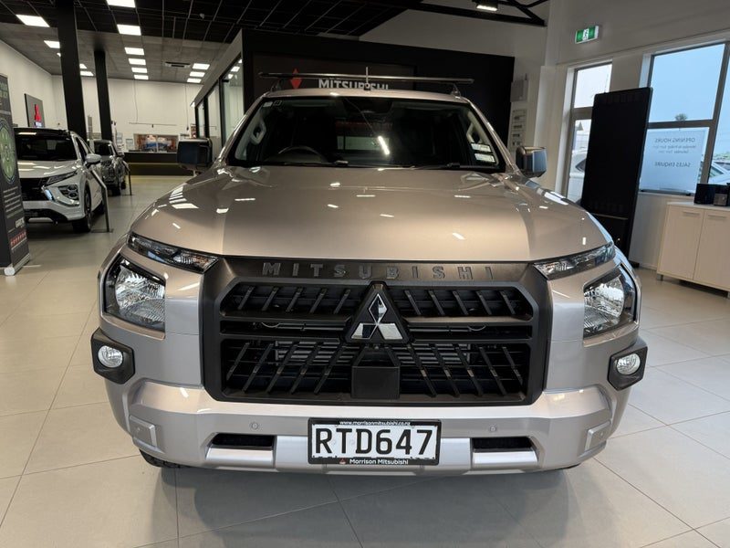 2026 Mitsubishi Triton CC WS 2.4D GLX 4WD 6AT, photo 3