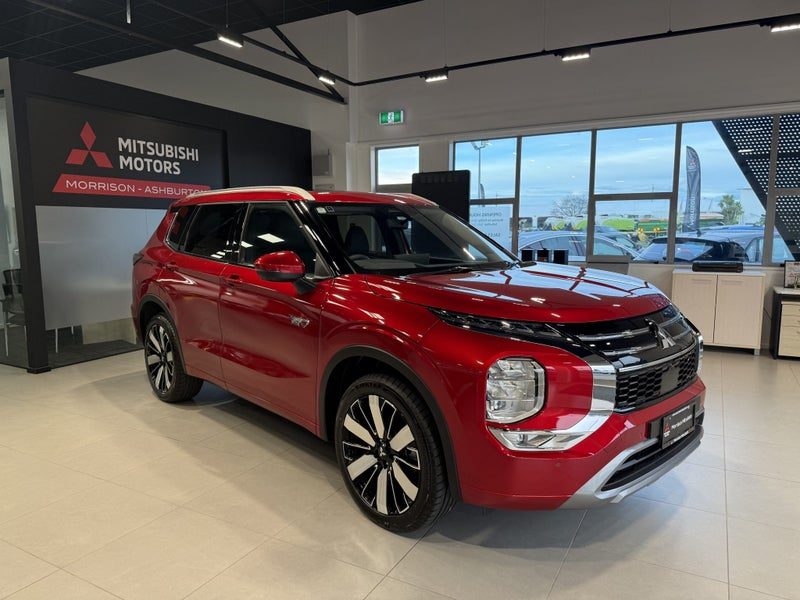 2026 Mitsubishi Outlander PHEV VRX 4WD, photo 2