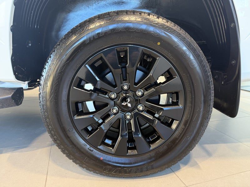 2026 Mitsubishi Triton DC WS 2.4D GLXR 4WD 6AT, photo 3
