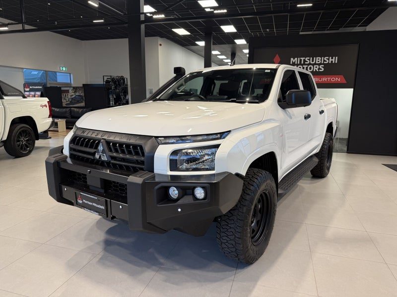 2026 Mitsubishi Triton DC WS 2.4D GLX 4WD 6AT