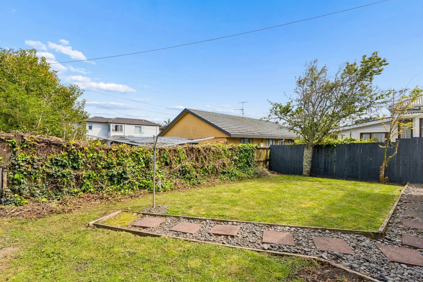 2 Holly Street, Avondale, photo 19