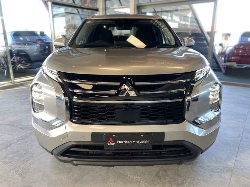 2026 Mitsubishi Outlander PHEV LS 4WD, photo 3