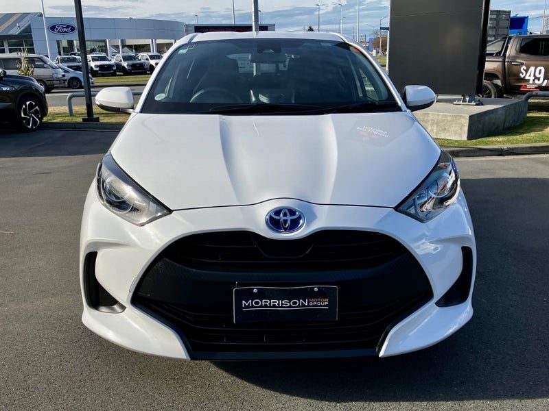 2023 Toyota Yaris HYBRID X, photo 3