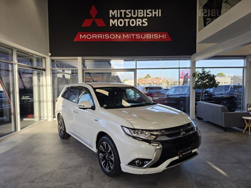 2016 Mitsubishi Outlander G 5 Seater