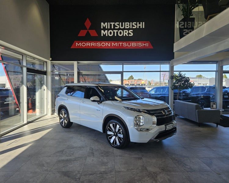 2024 Mitsubishi Outlander PHEV VRX 4WD 7 SEATER