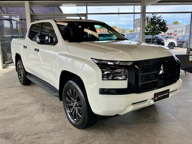 2026 Mitsubishi Triton DC WS 2.4D GLXR 4WD 6AT, photo 2