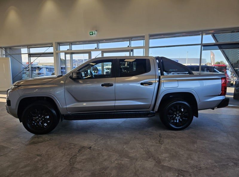 2026 Mitsubishi Triton DC WS 2.4D GLXS 4WD 6AT, photo 3