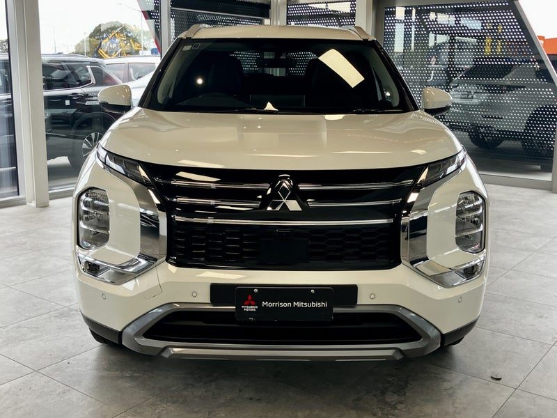 2026 Mitsubishi Outlander PHEV XLS 4WD, photo 3