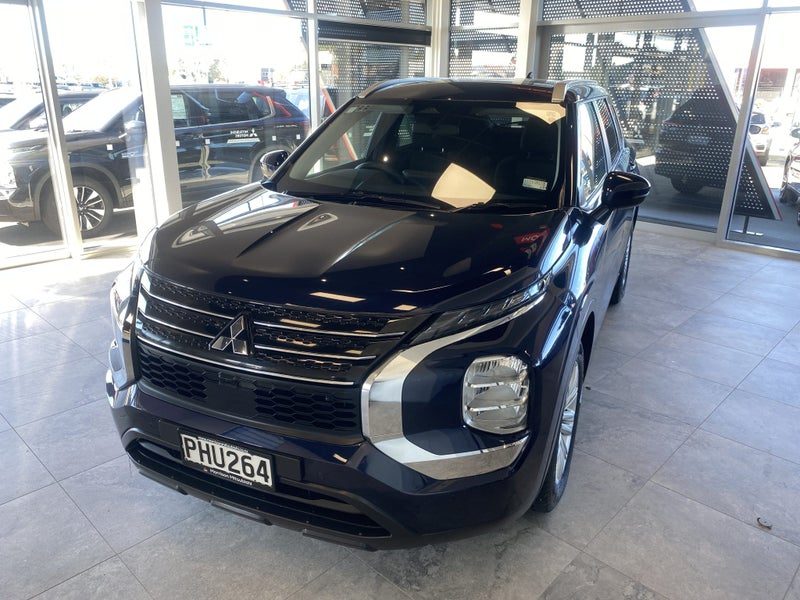 2022 Mitsubishi Outlander LS 2.5P/CVT, photo 3