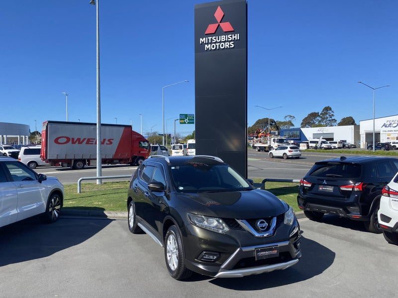 2016 Nissan X-Trail 20X 4WD 7 SEATER, photo 2