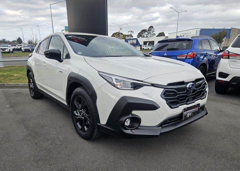 2025 Subaru Crosstrek XV TOURING HYBRID 4WD, photo 2