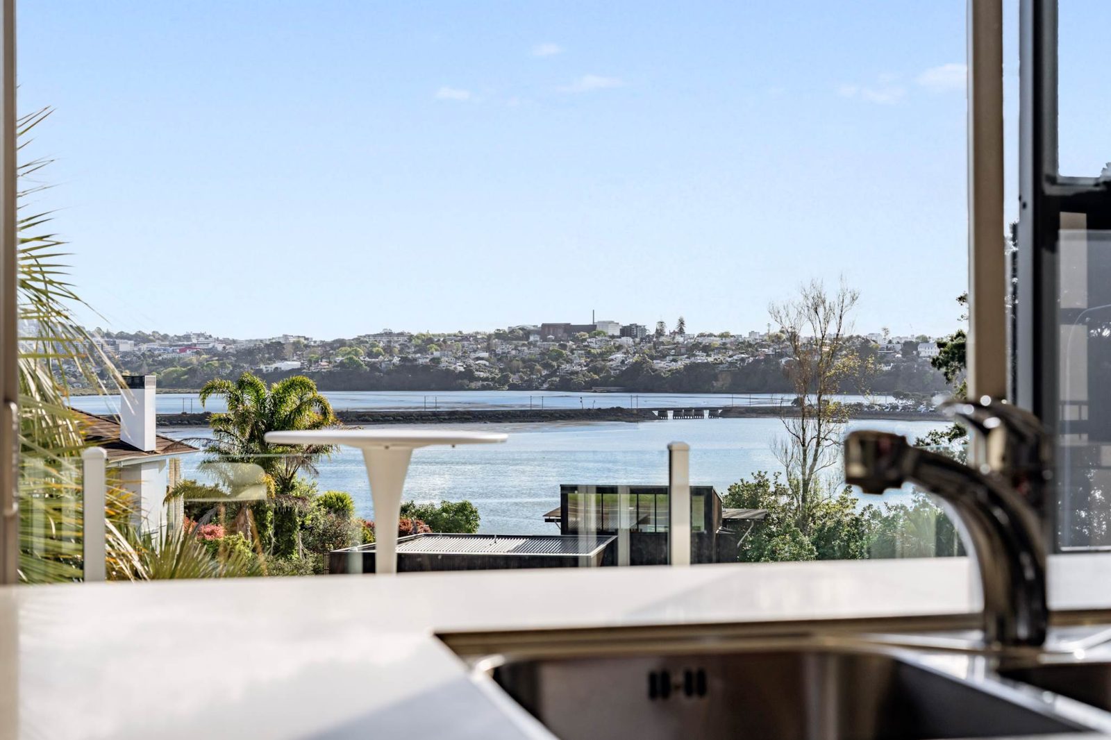 163A Paritai Drive, Orakei, photo 5