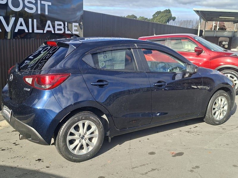 2014 Mazda Demio 13S, photo 3
