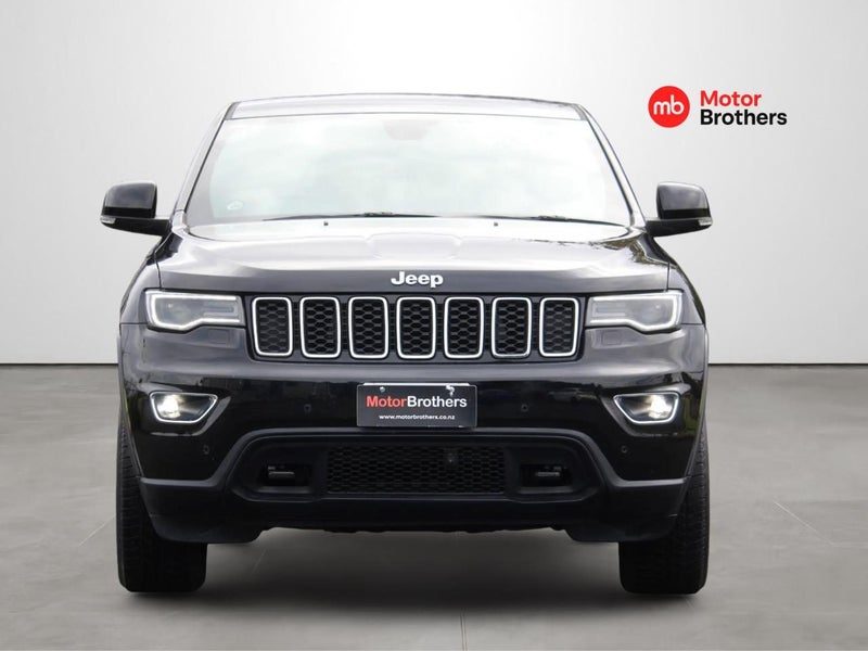 2018 Jeep Grand Cherokee LAREDO 3.6L V6 4X4, photo 2