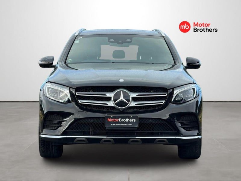 2016 Mercedes-Benz GLC 250 4Matic AMG Sport, photo 2